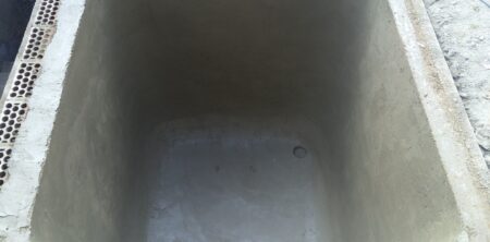 Depósito de agua de 6.000 litros.